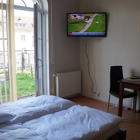 Apartament Trzy Korony 1 ชวีโนวิชแจ ภายนอก รูปภาพ